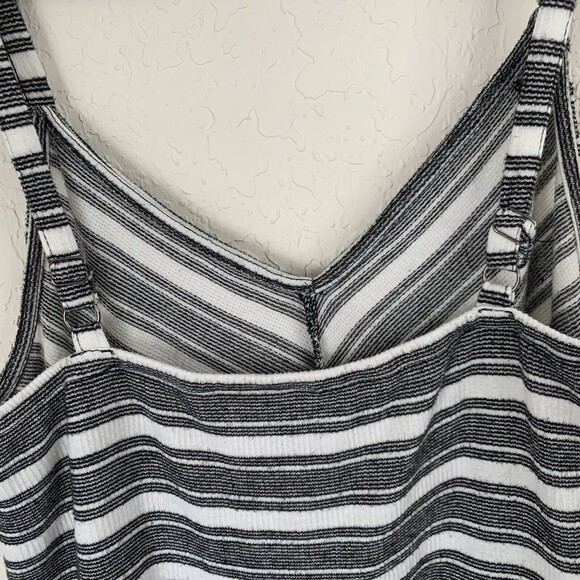 Universal Thread Mini Dress M Charcoal Stripe VNeck Preppy Neutral Minimalist - Picture 11 of 12